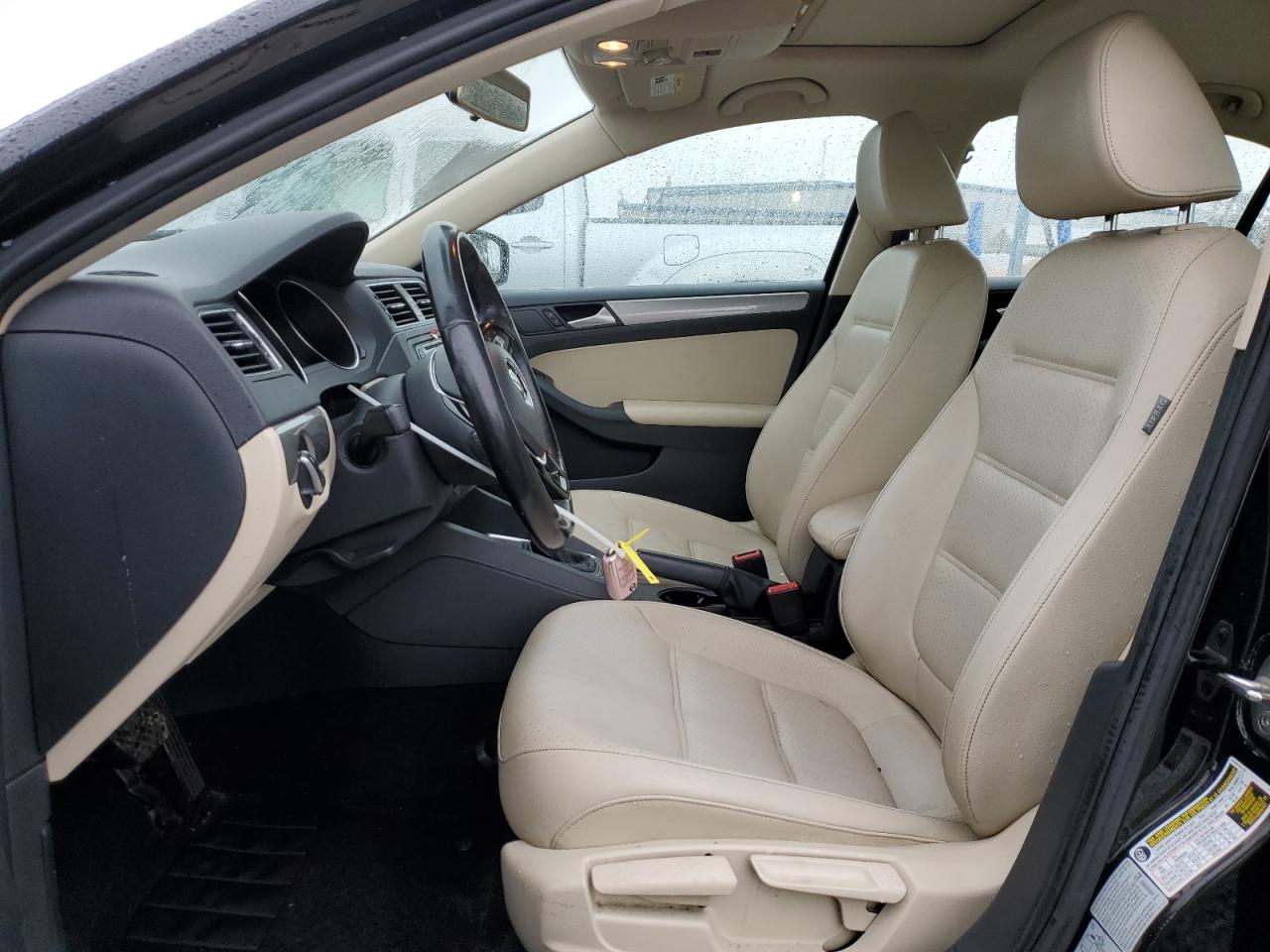 2017 Volkswagen Jetta - Image 7