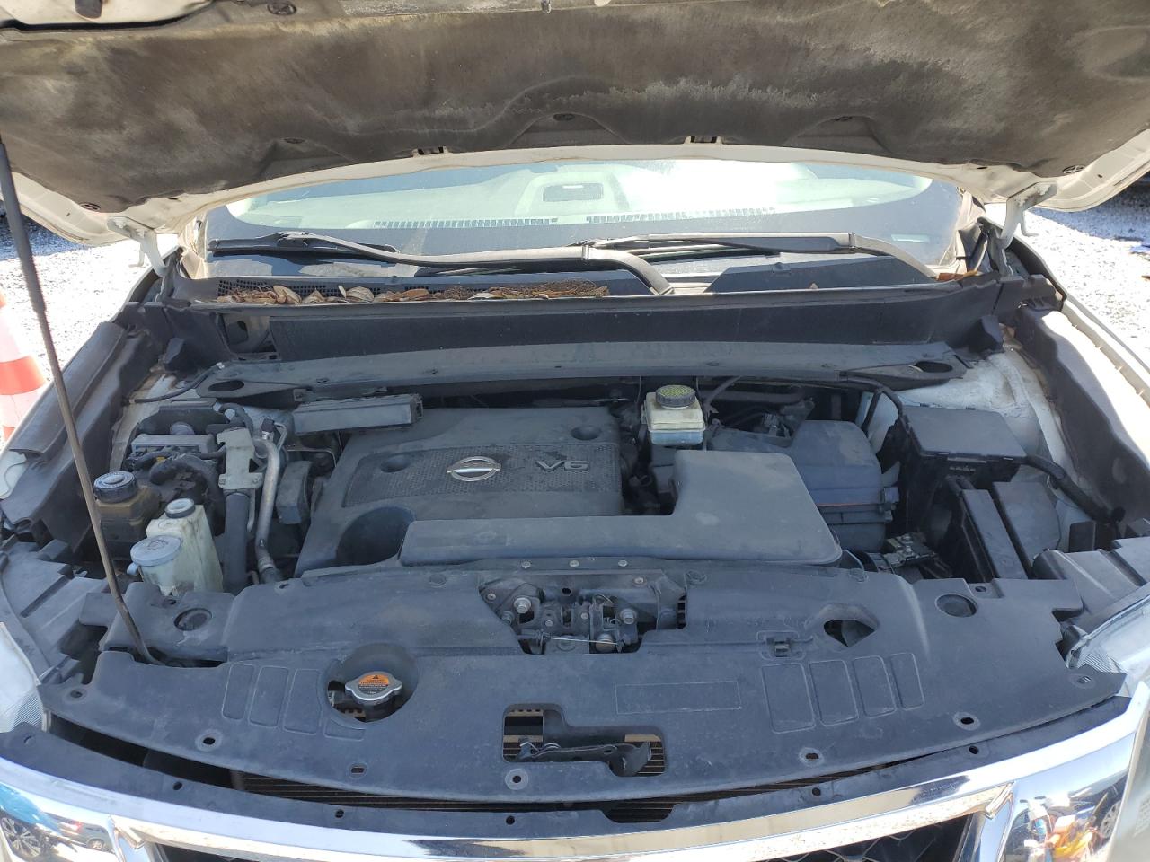 2014 Nissan Pathfinder - Image 12