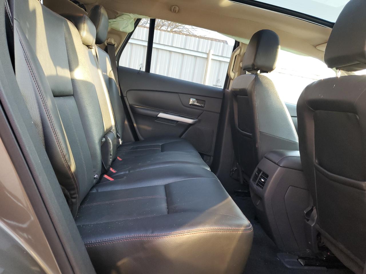 2014 Ford Edge - Image 12