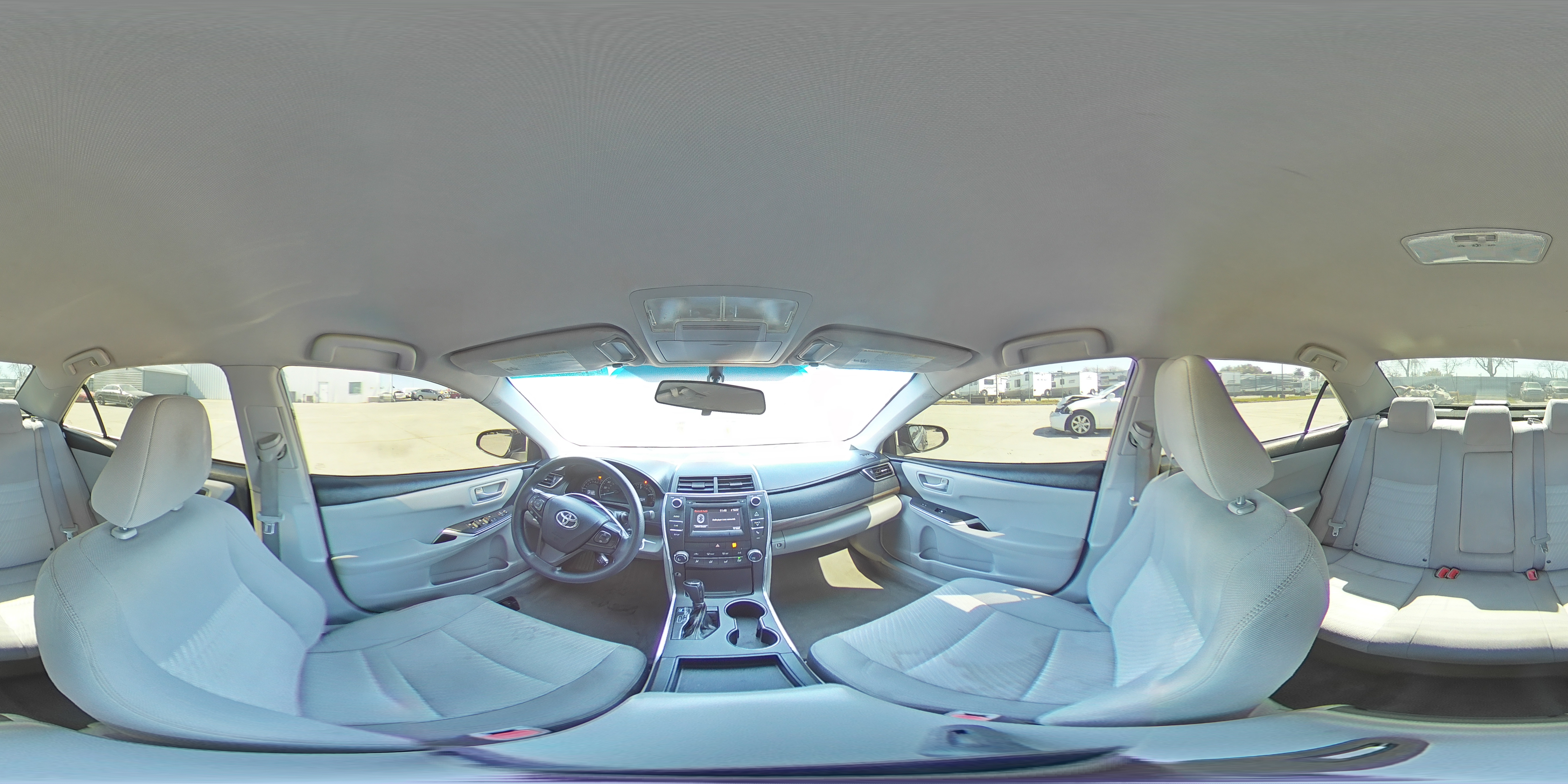 2015 Toyota Camry - Image 12