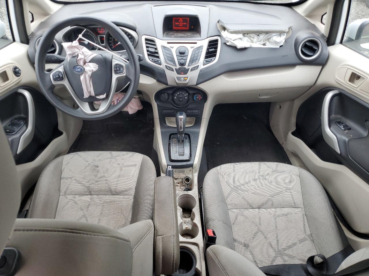 2012 Ford Fiesta - Image 8