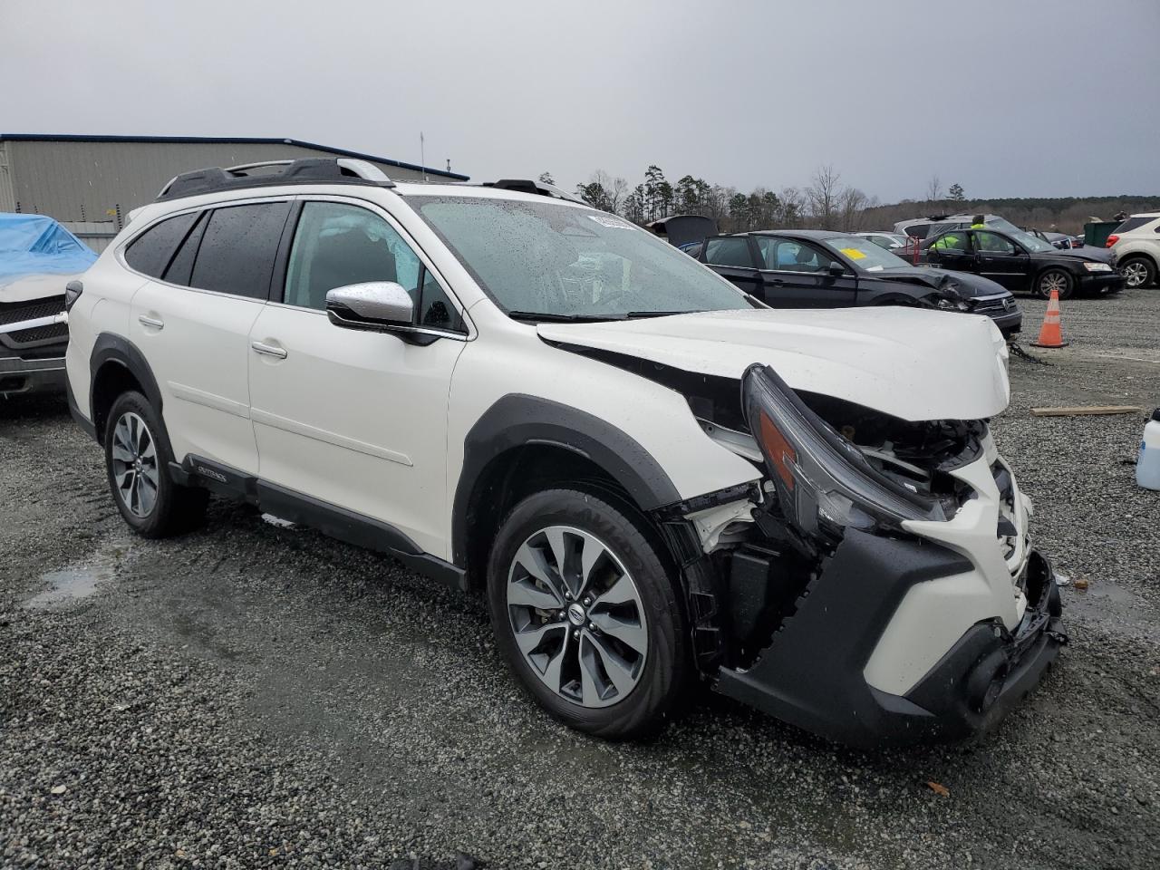 2023 Subaru Outback - Image 4