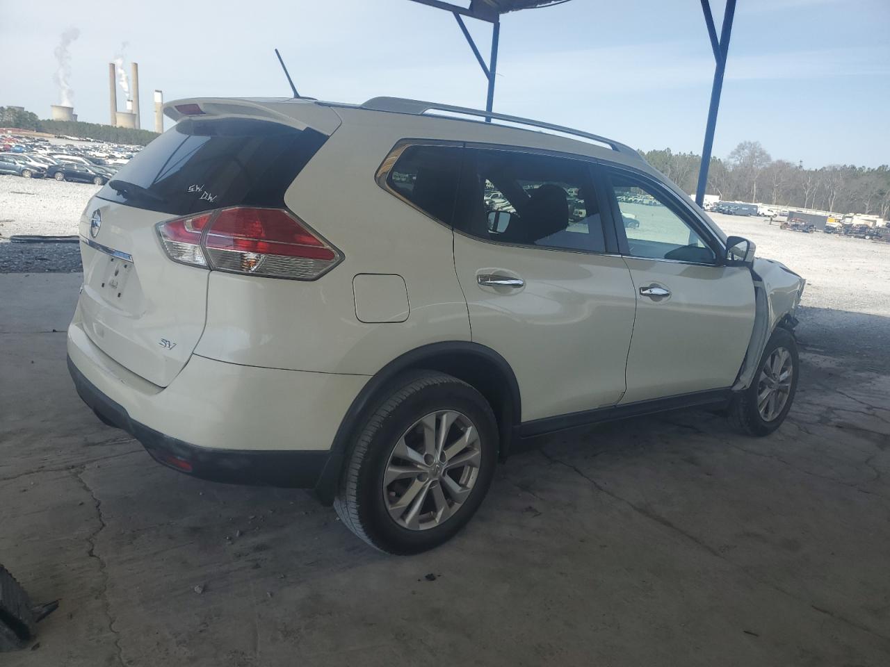 2015 Nissan Rogue - Image 3