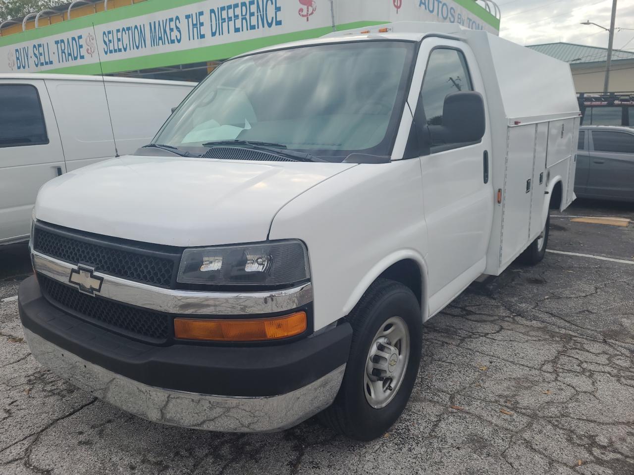 2006 Chevrolet Express - Image 2