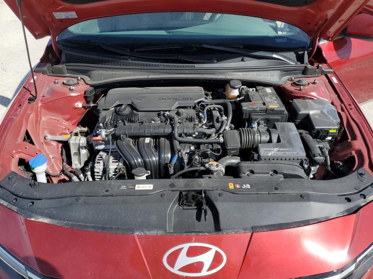 2024 Hyundai Elantra - Image 12