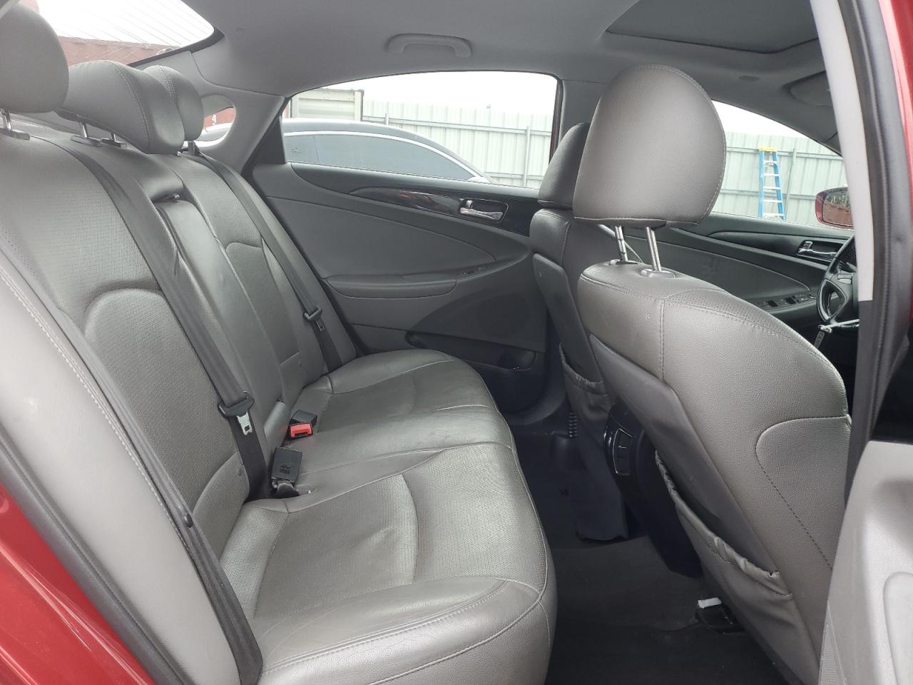 2014 Hyundai Sonata - Image 10