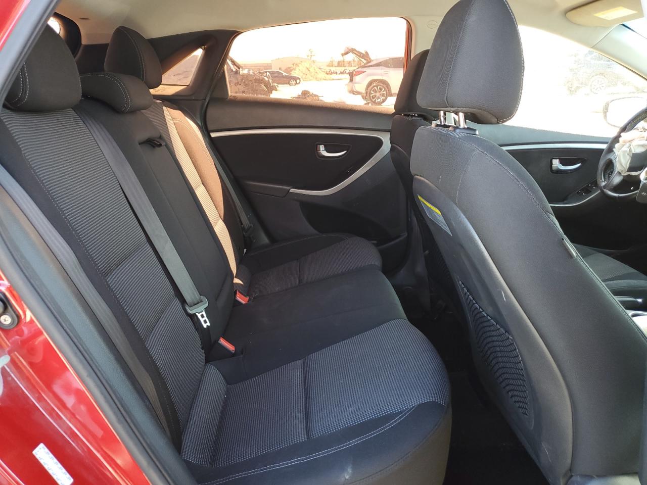 2016 Hyundai Elantra - Image 10