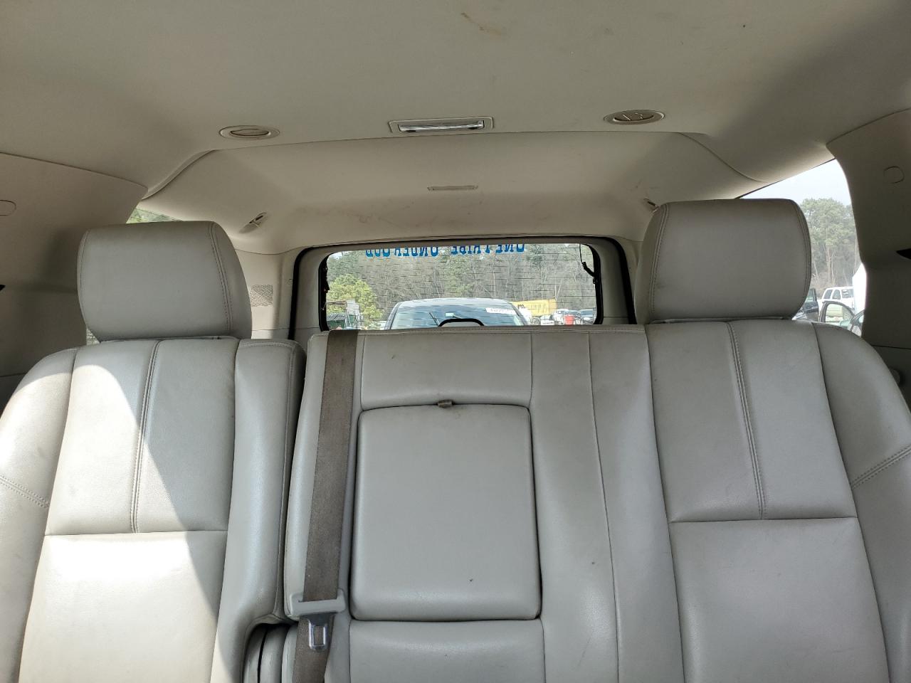 2013 Chevrolet Suburban - Image 10