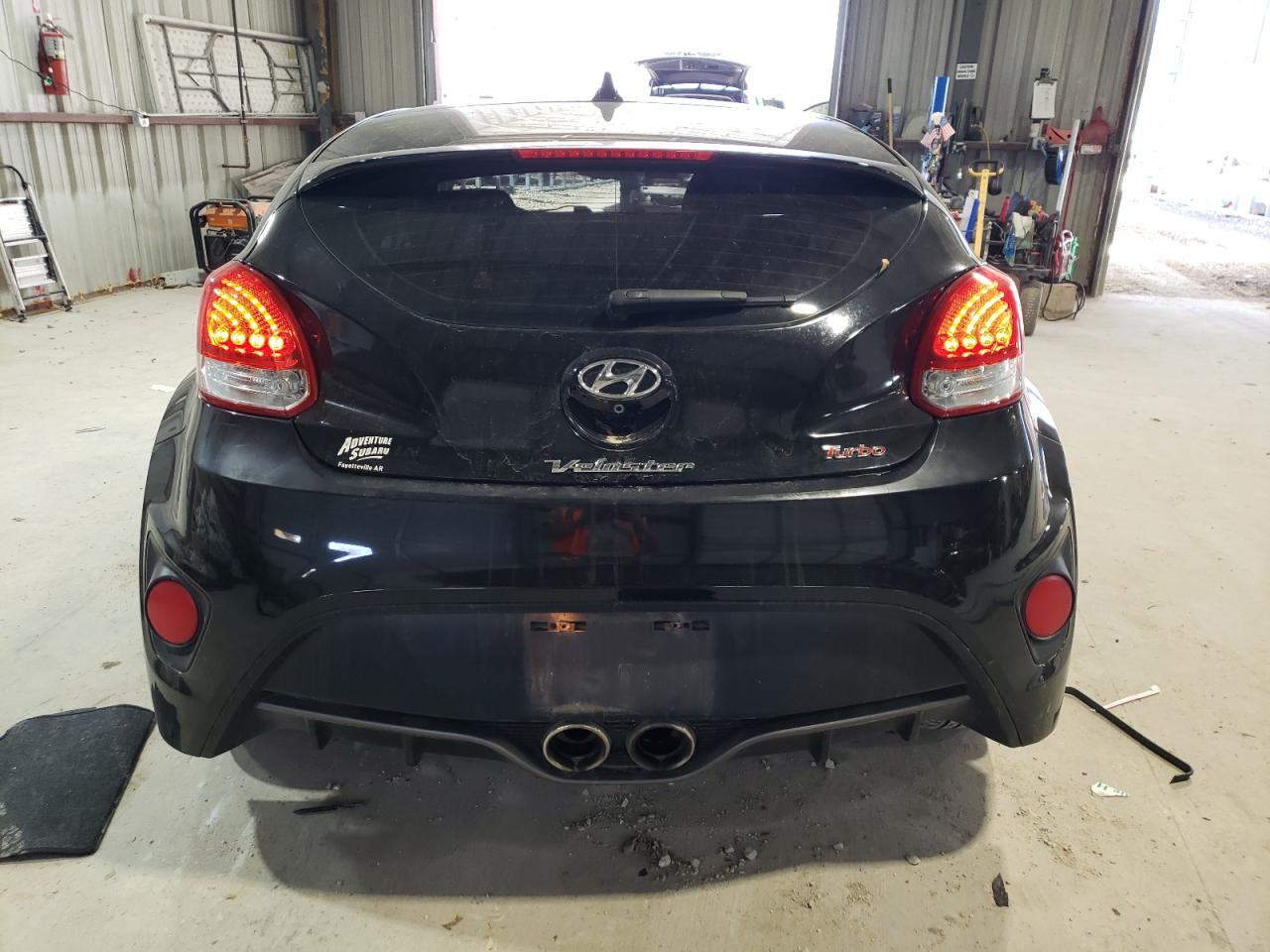 2016 Hyundai Veloster - Image 6