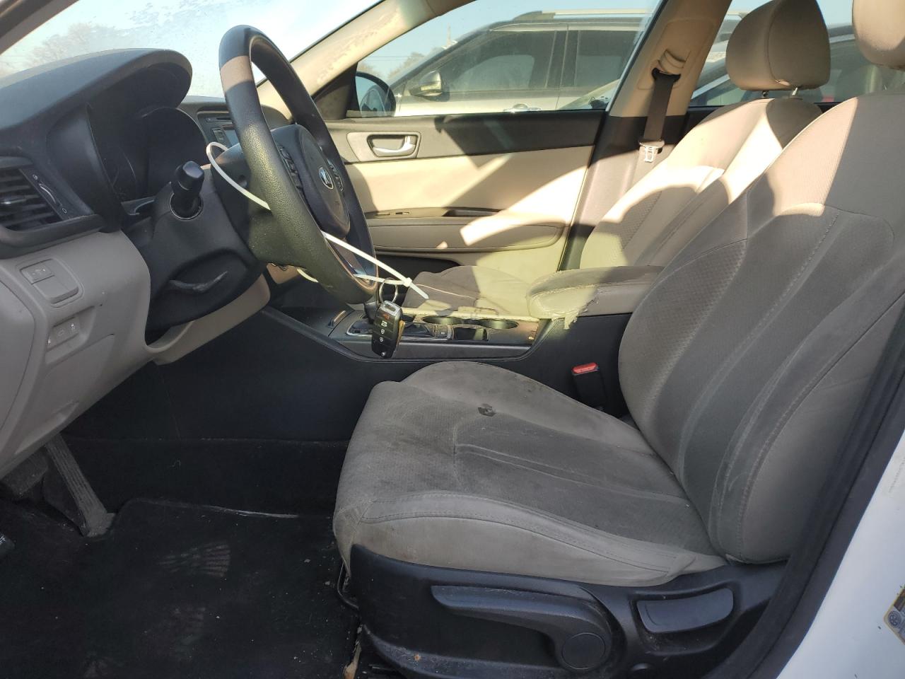 2016 Kia Optima - Image 7