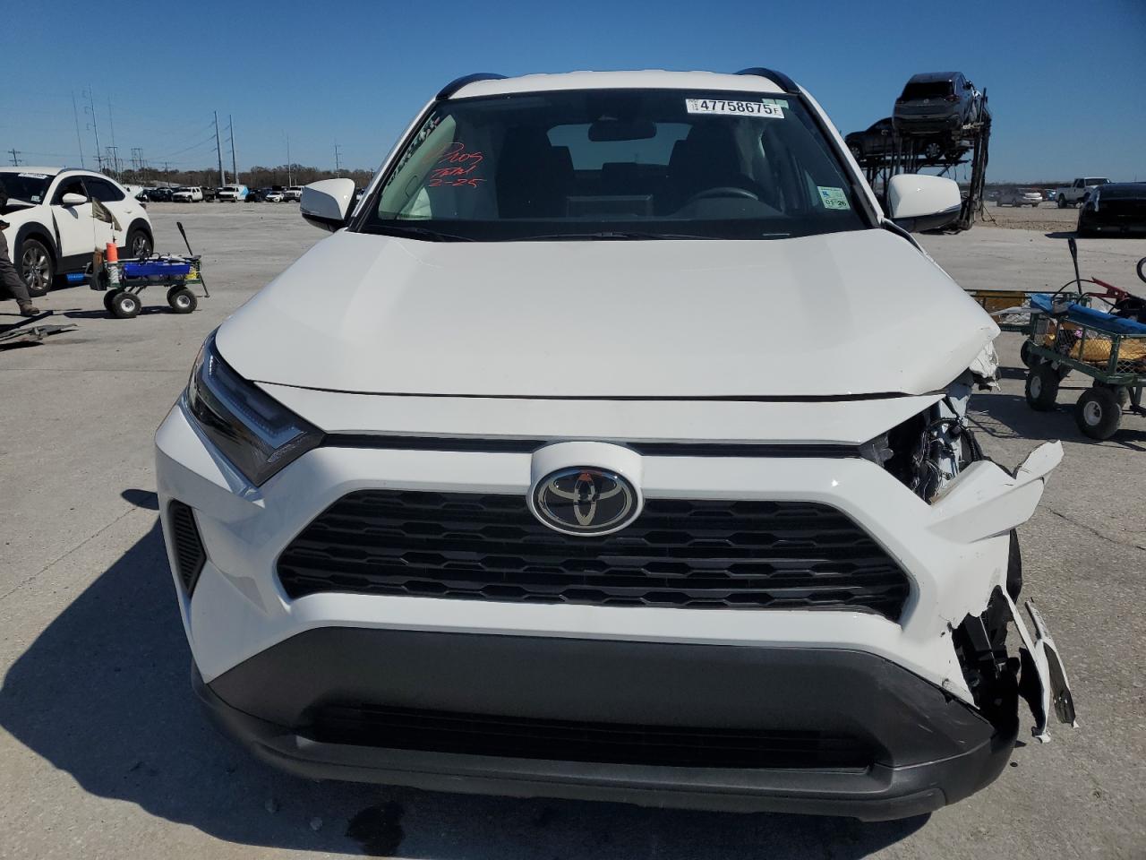 2024 Toyota RAV 4 - Image 5