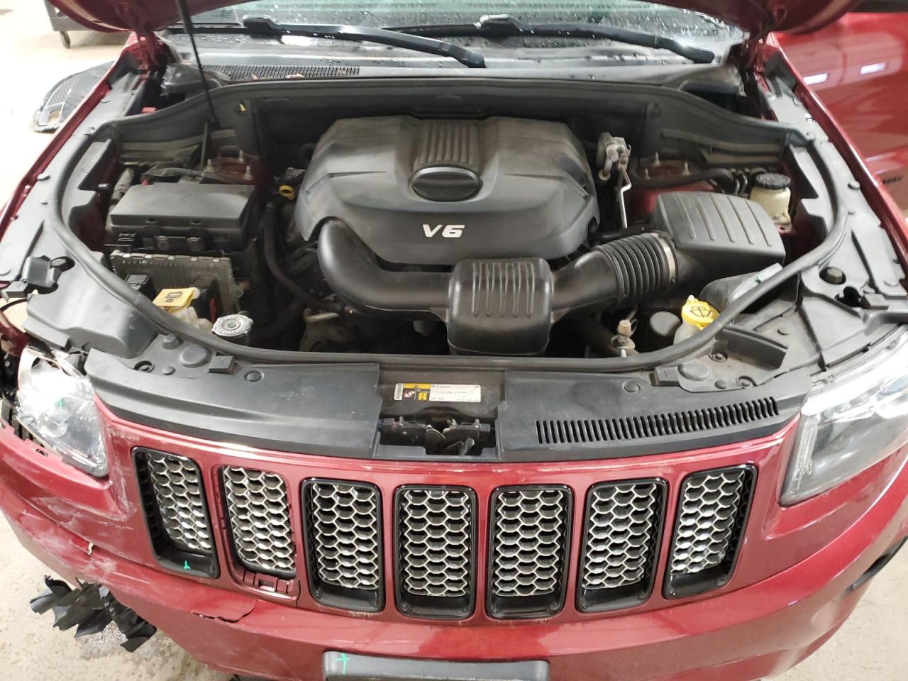 2015 Jeep Grand Cherokee - Image 12
