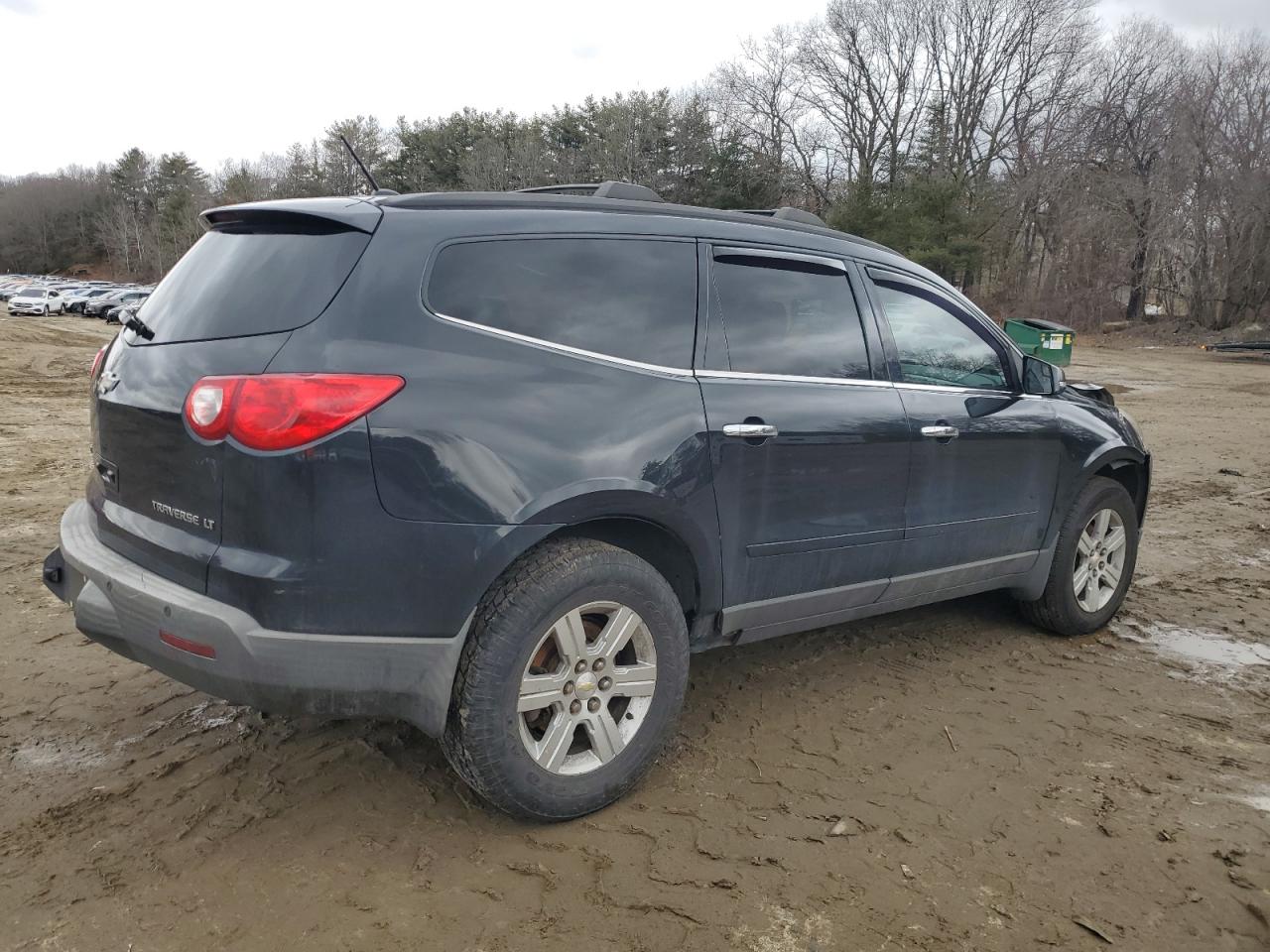 2010 Chevrolet Traverse - Image 3