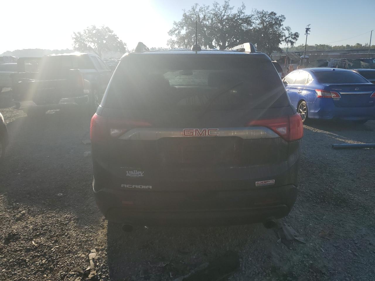 2017 GMC Acadia - Image 6