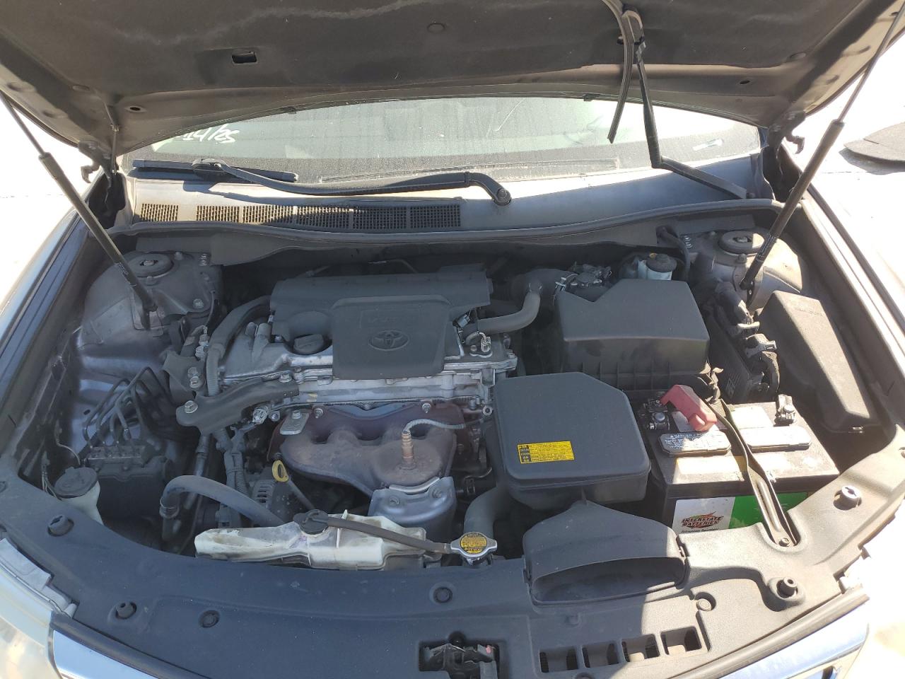 2014 Toyota Camry - Image 11