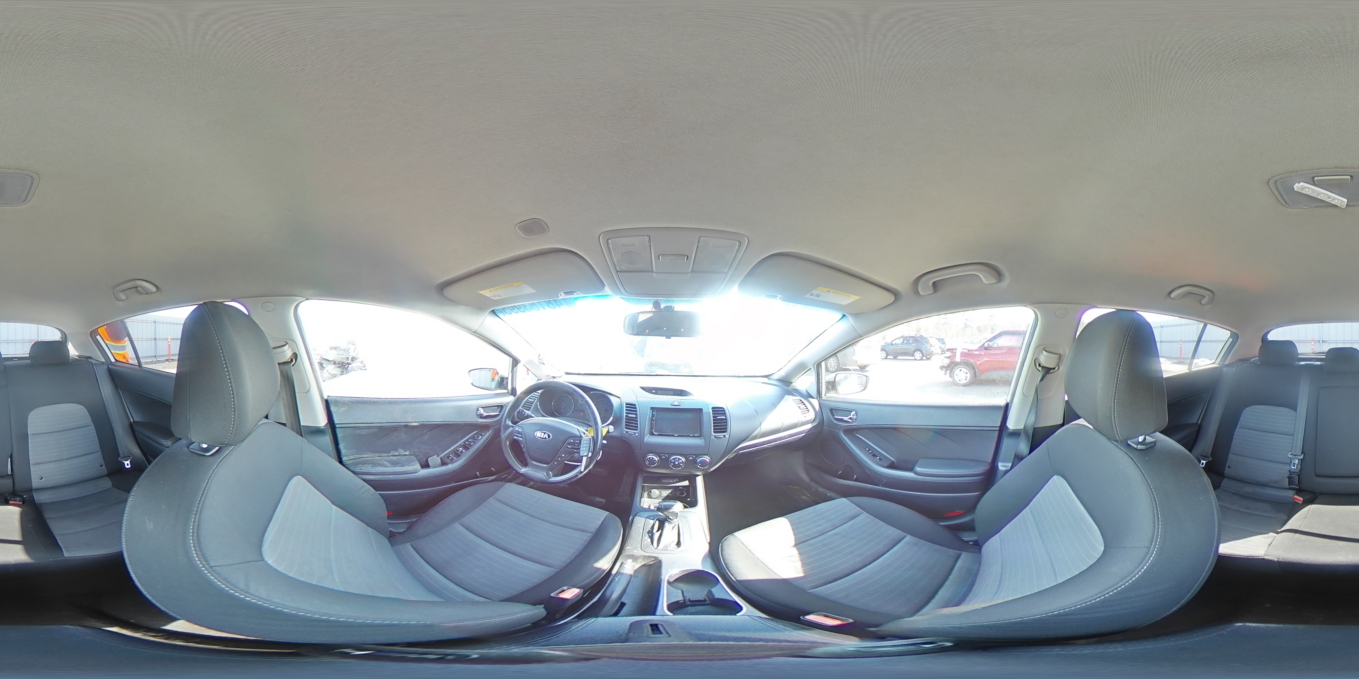 2015 Kia Forte - Image 13