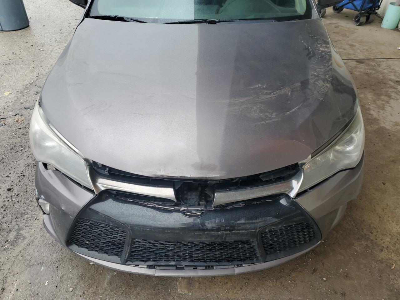 2017 Toyota Camry - Image 11