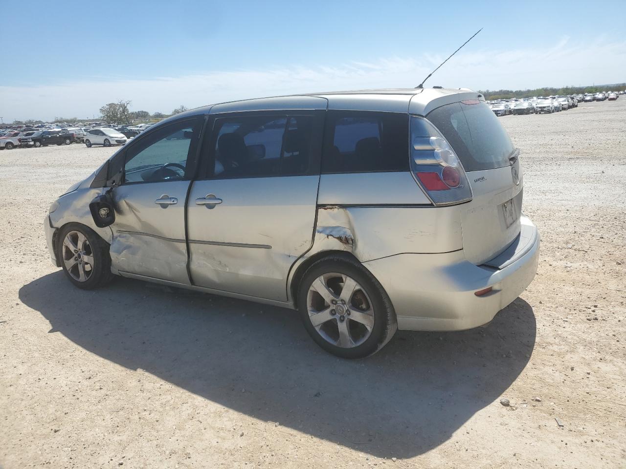 2007 Mazda 5 - Image 2