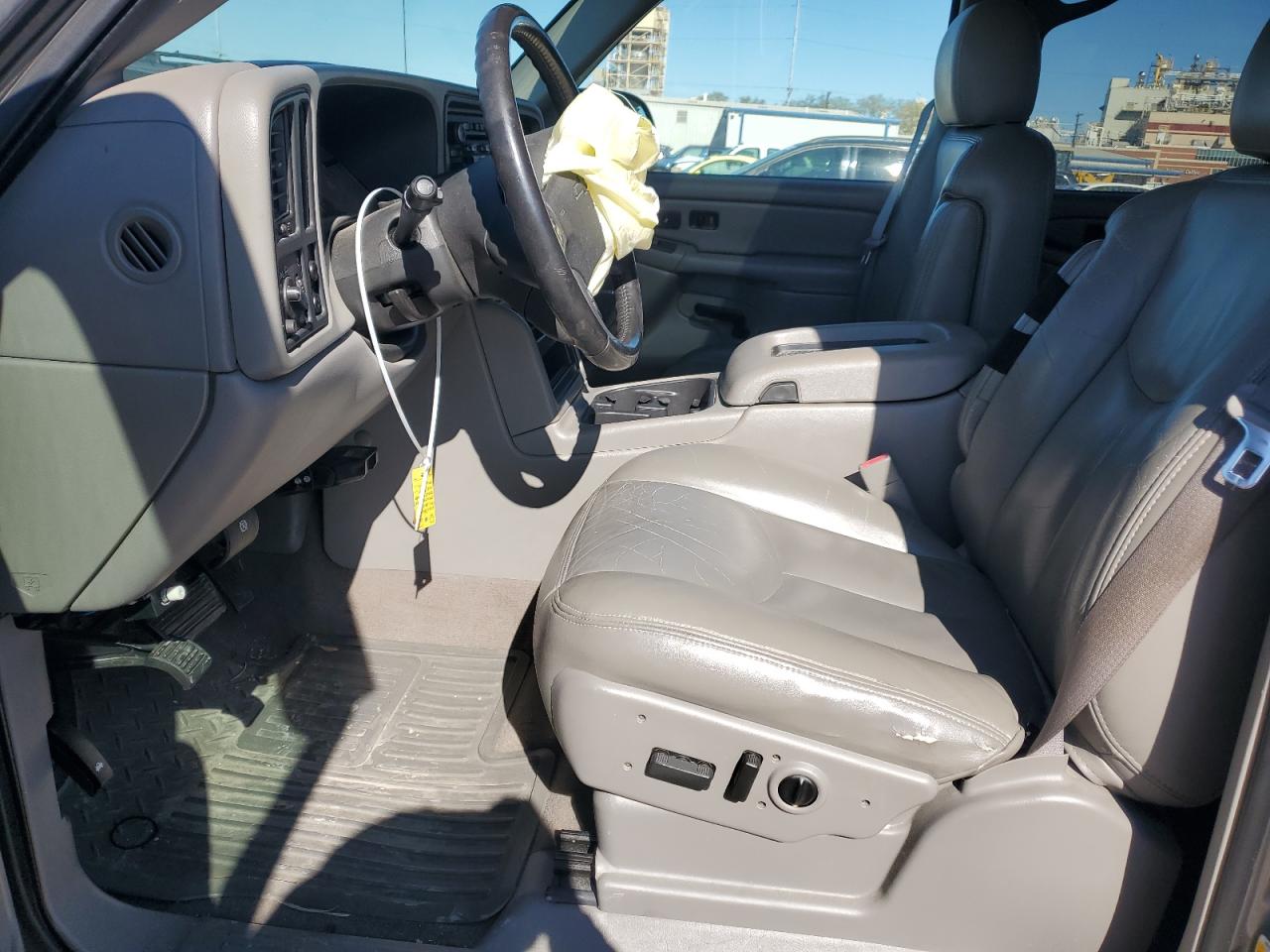 2007 Chevrolet Silverado - Image 7
