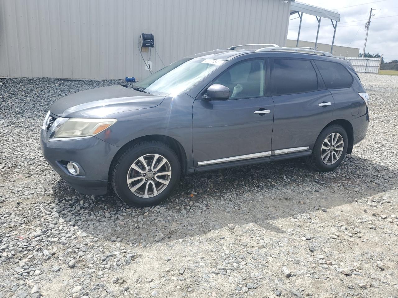 2013 Nissan Pathfinder - Image 1