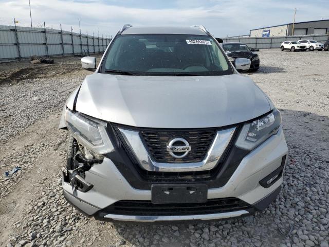 NISSAN ROGUE 2017 Серебристый
