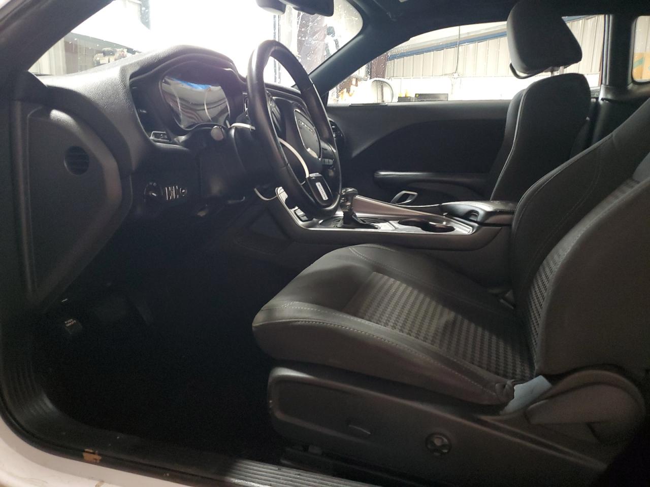 2019 Dodge Challenger - Image 7