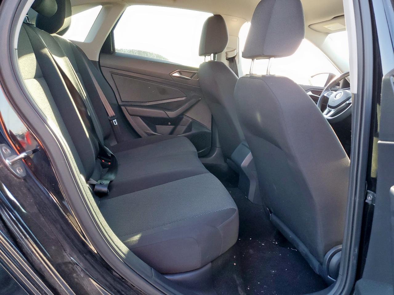 2021 Volkswagen Jetta - Image 10