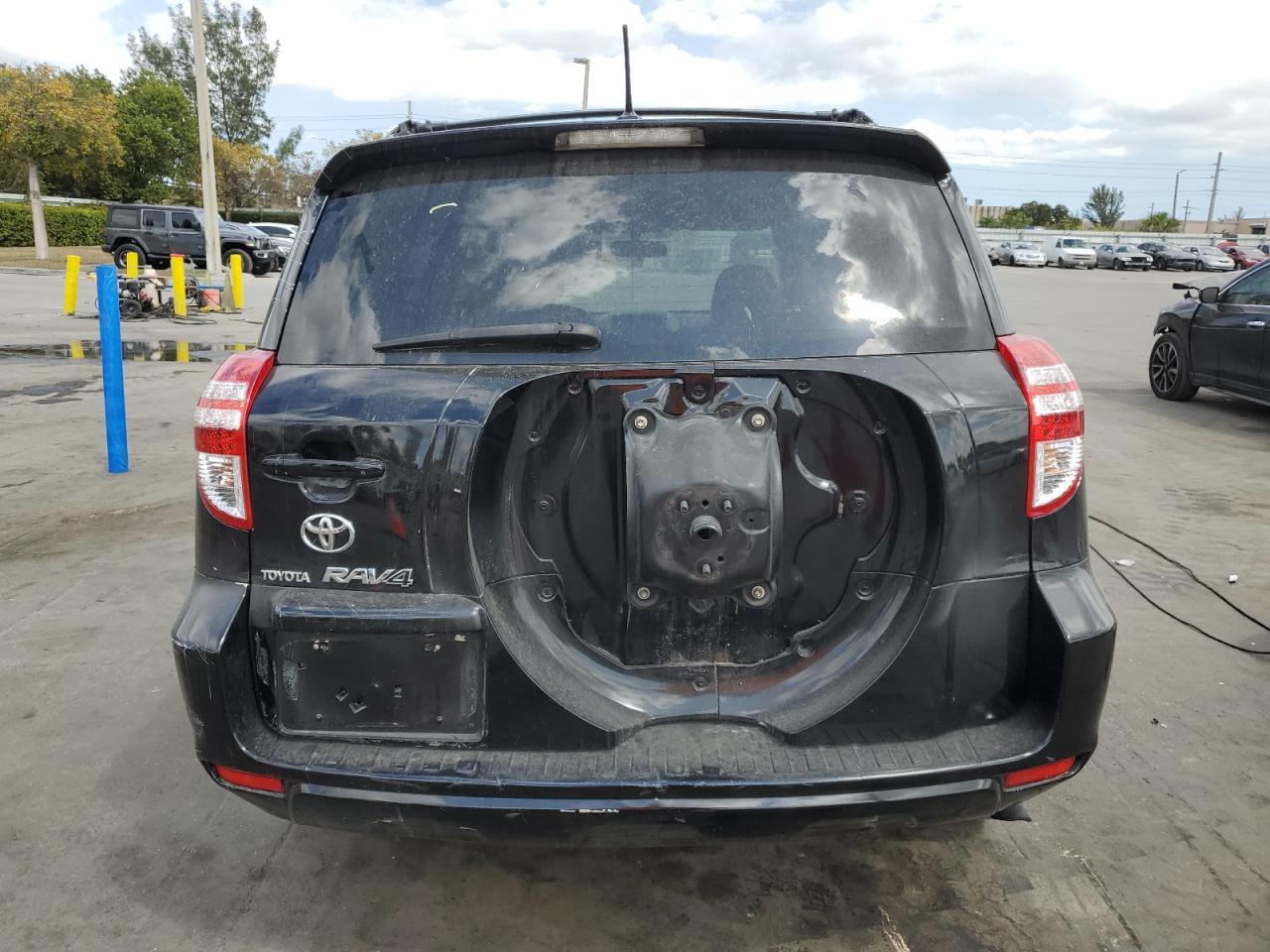 2009 Toyota RAV 4 - Image 6