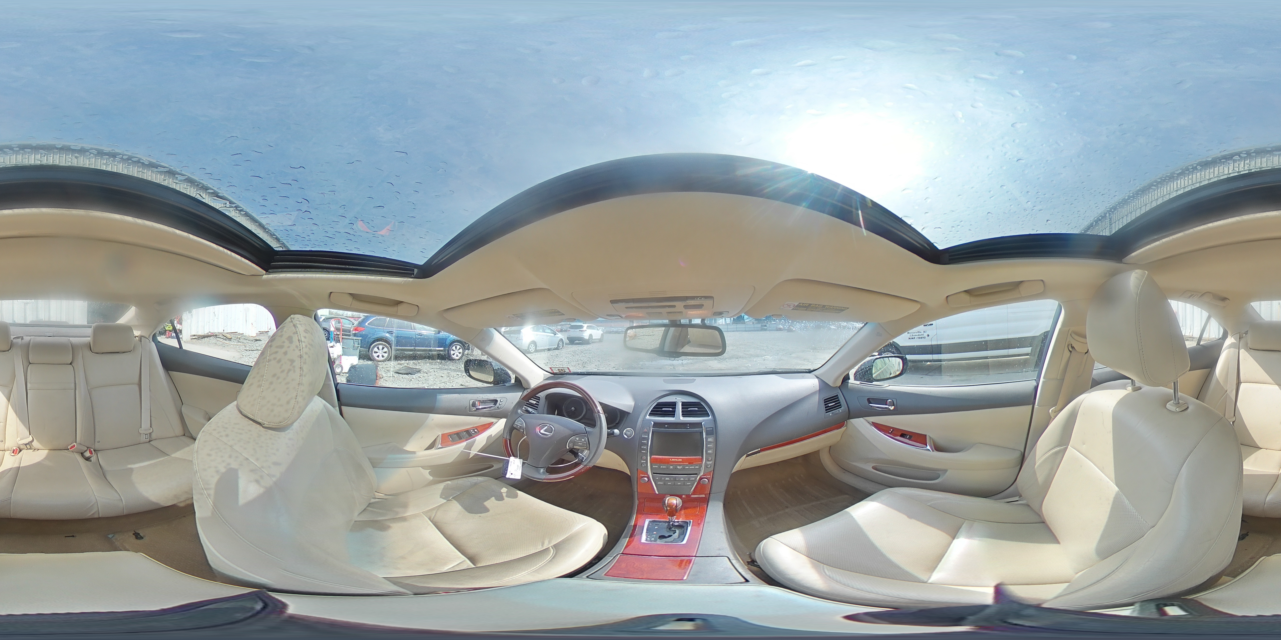 2012 Lexus ES - Image 15