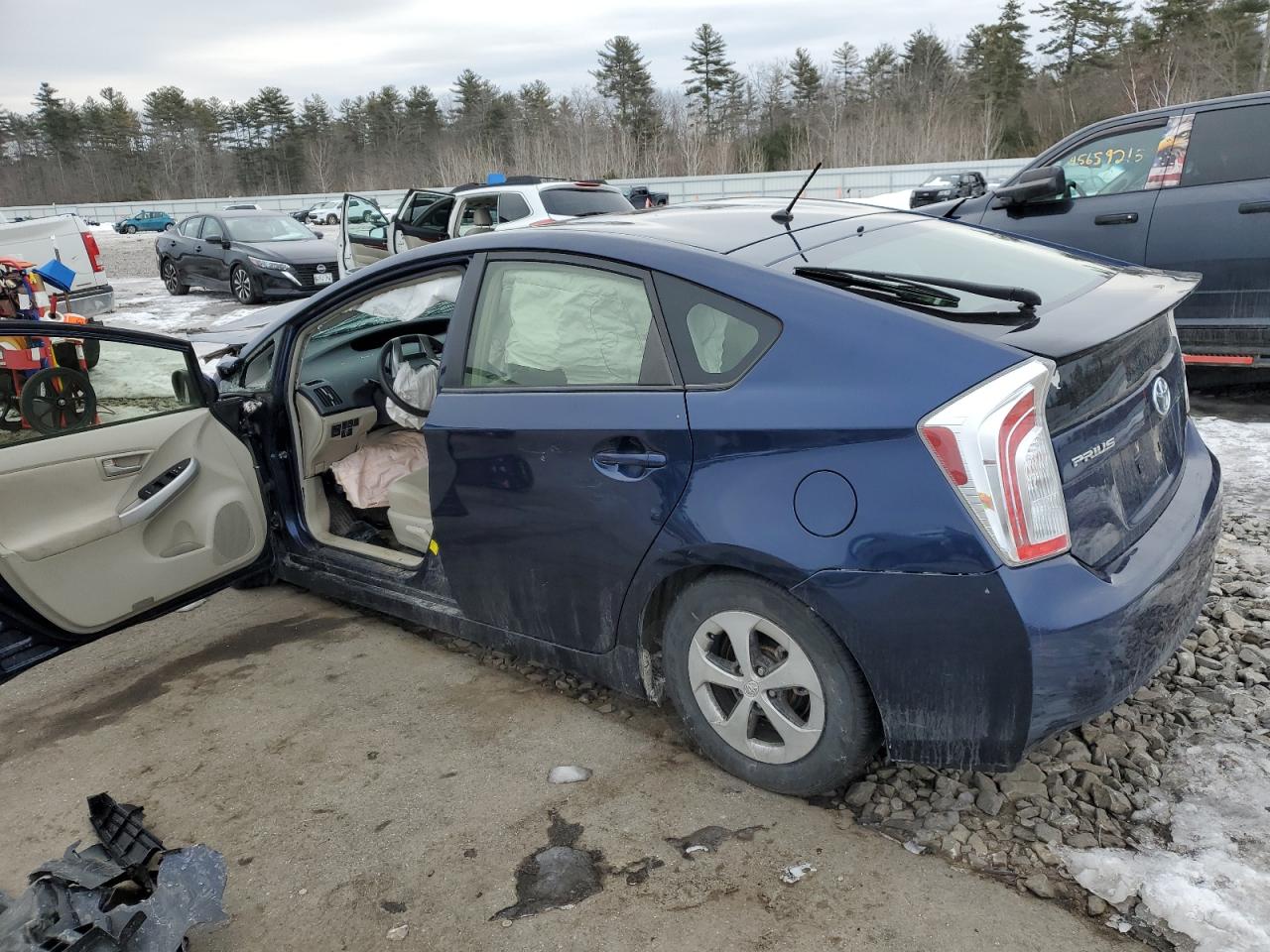 2015 Toyota Prius - Image 2