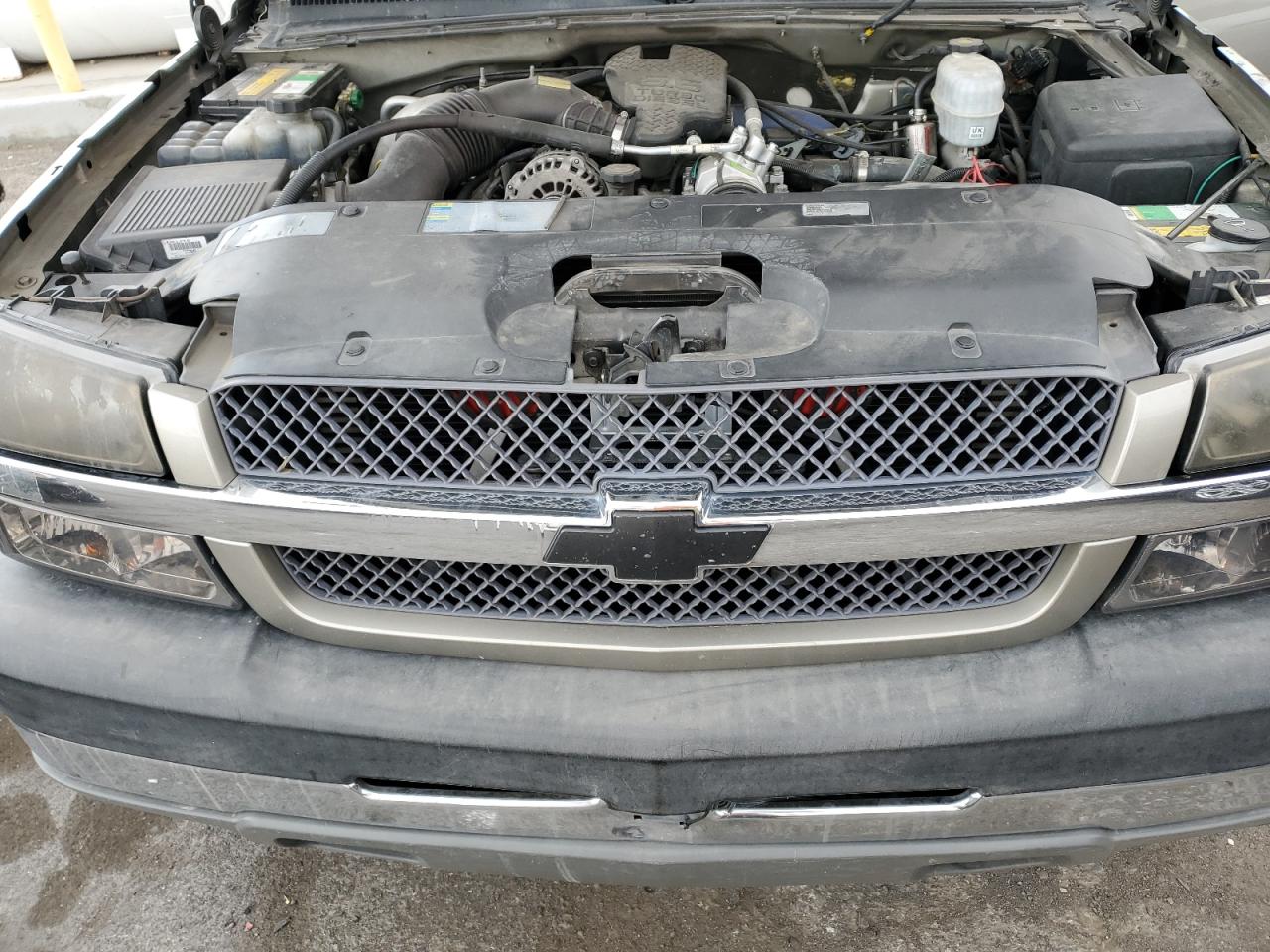 2003 Chevrolet Silverado - Image 13