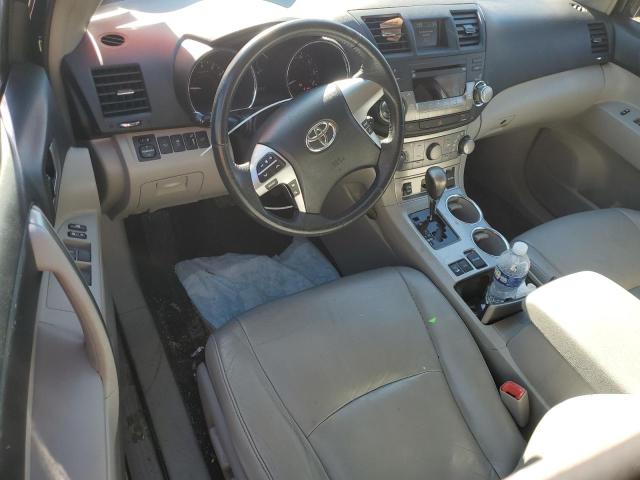 Паркетники TOYOTA HIGHLANDER 2012 Бордовий