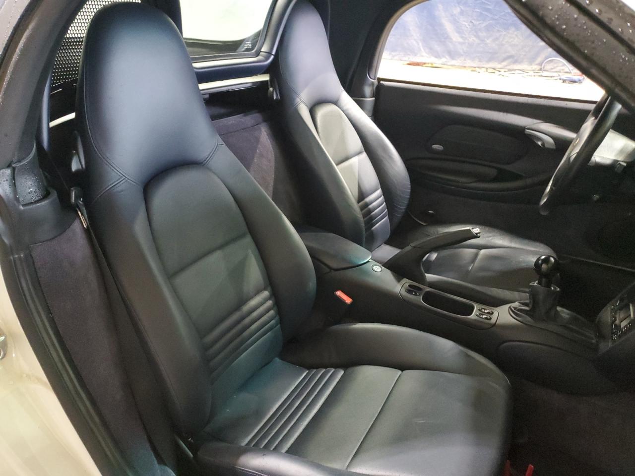 2001 Porsche Boxster - Image 10