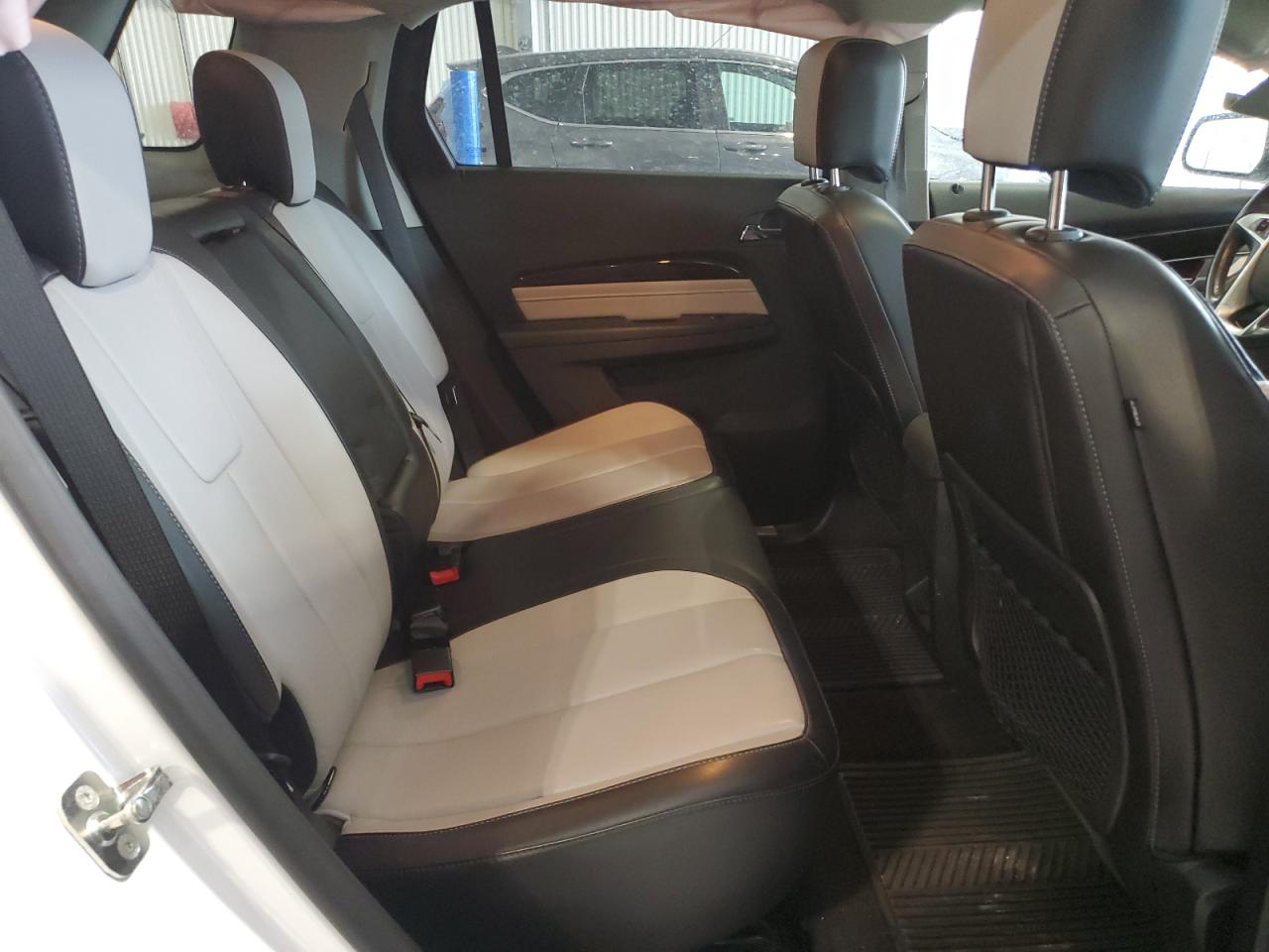 2016 GMC Terrain - Image 11
