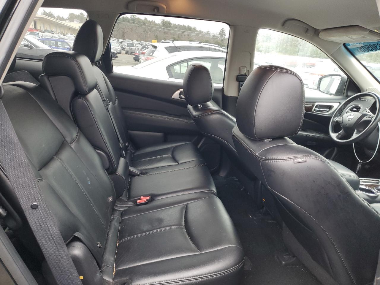2014 Nissan Pathfinder - Image 11