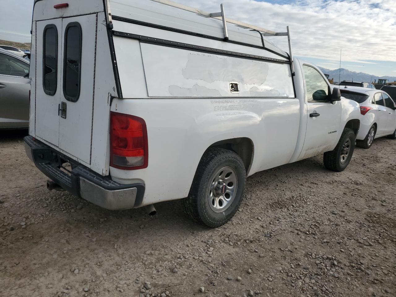 2009 GMC Sierra - Image 3