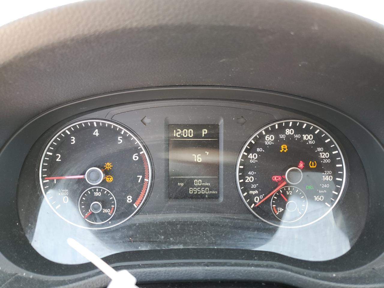 2015 Volkswagen Passat - Image 9