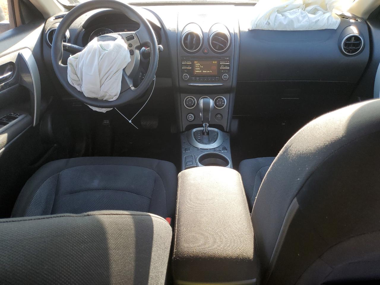 2015 Nissan Rogue - Image 8