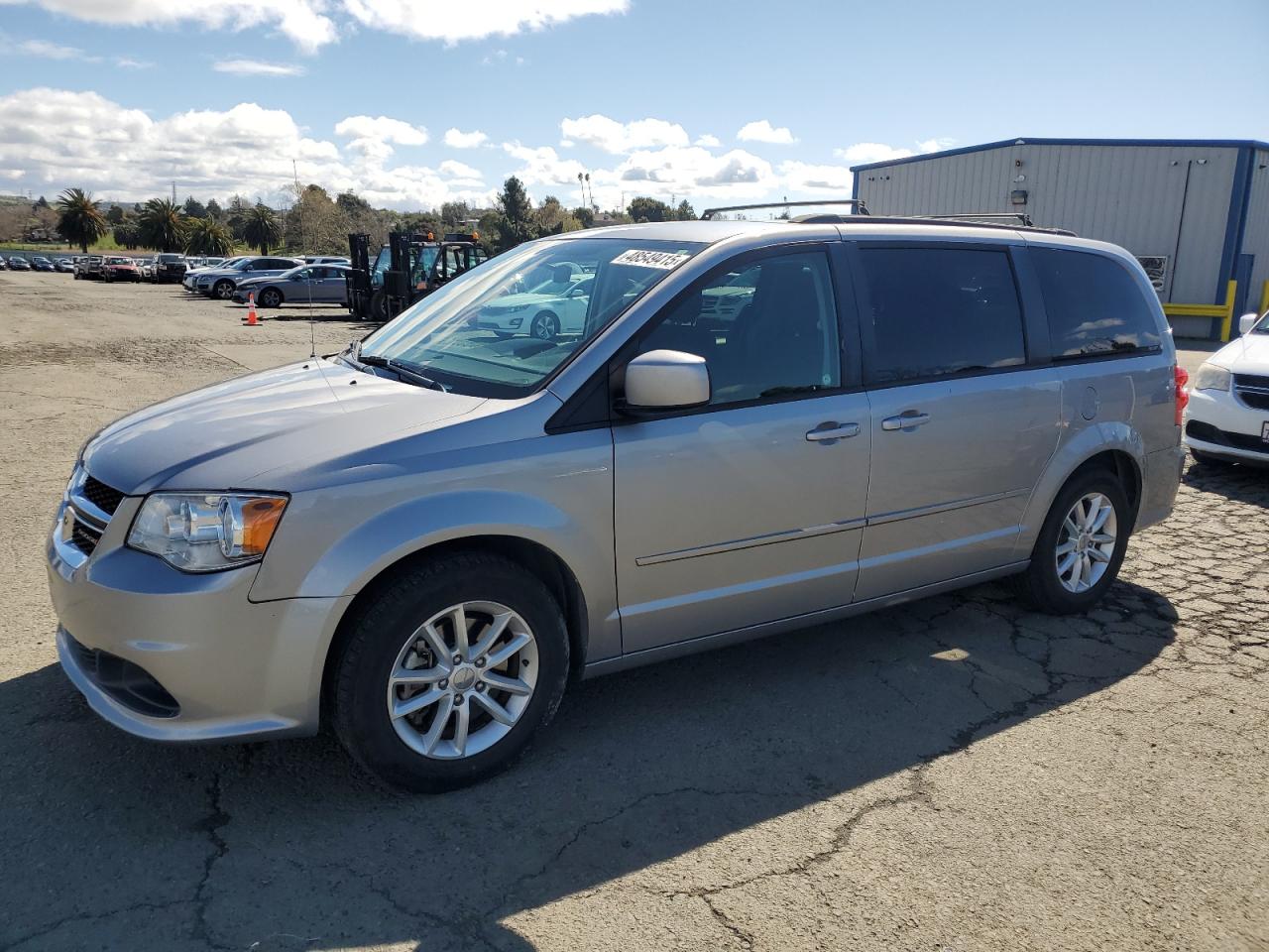 2016 Dodge Caravan - Image 1