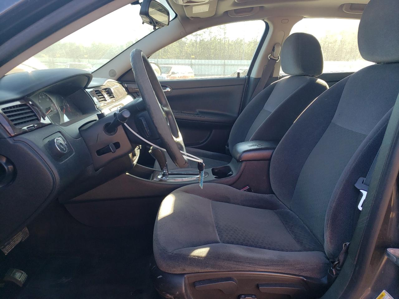 2015 Chevrolet Impala - Image 7
