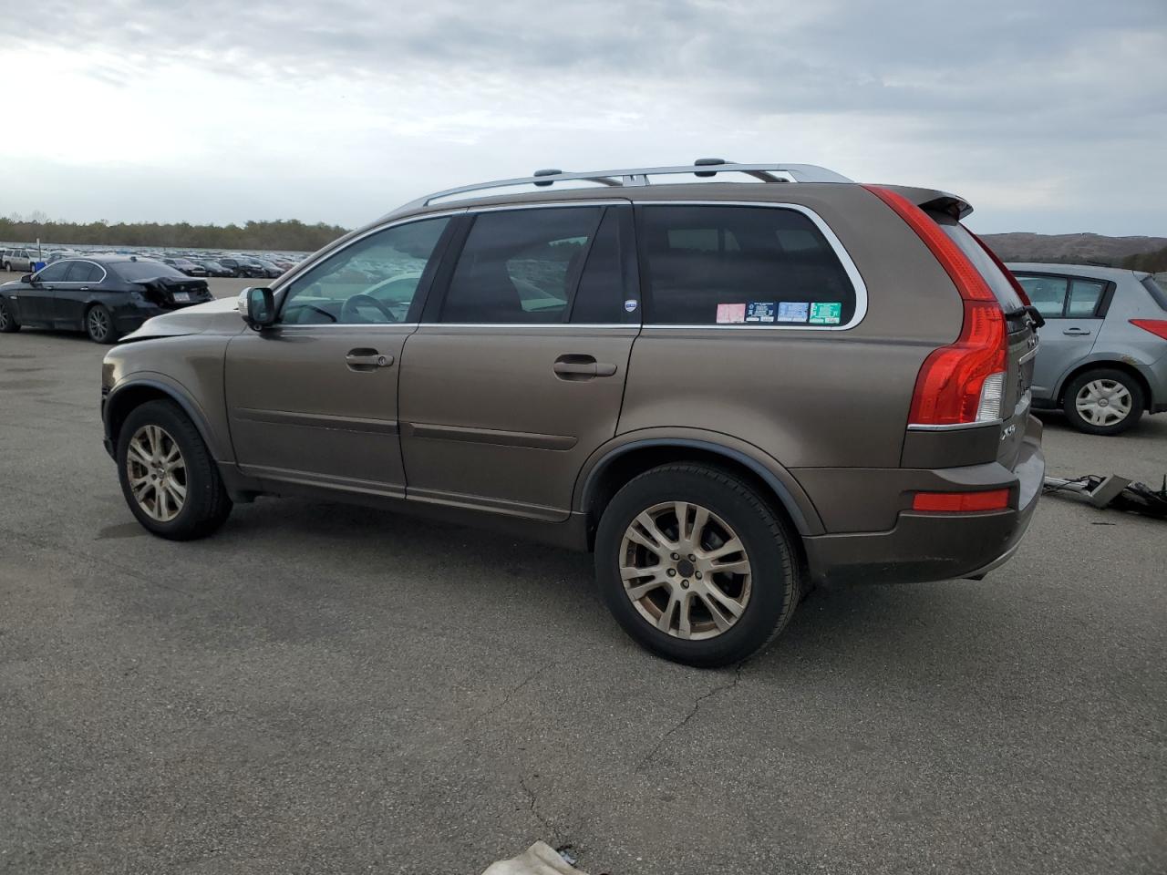 2014 Volvo XC90 - Image 2