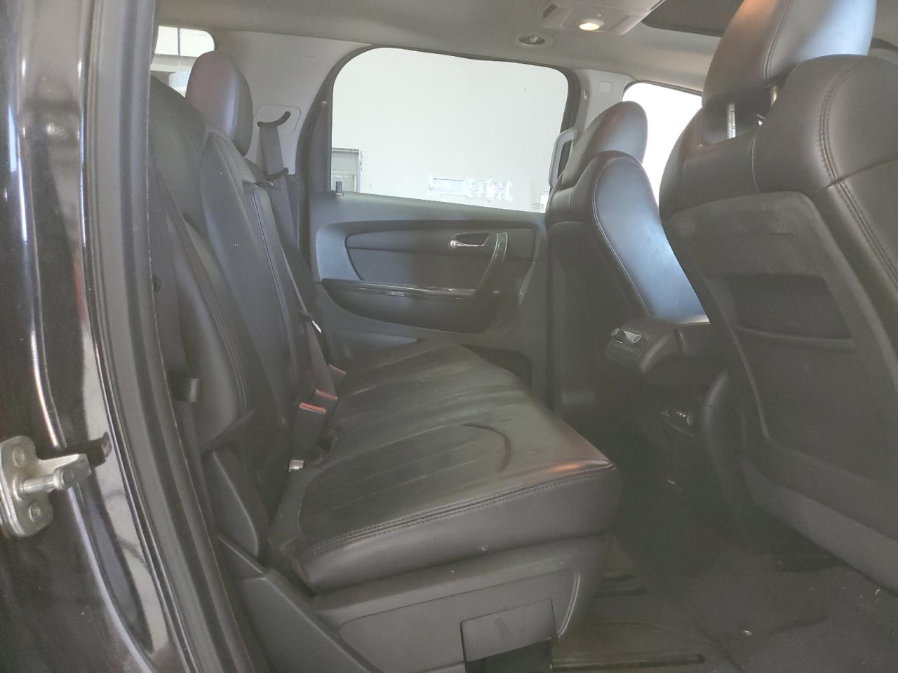 2012 GMC Acadia - Image 11