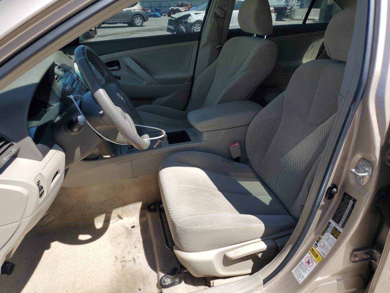 2009 Toyota Camry - Image 7