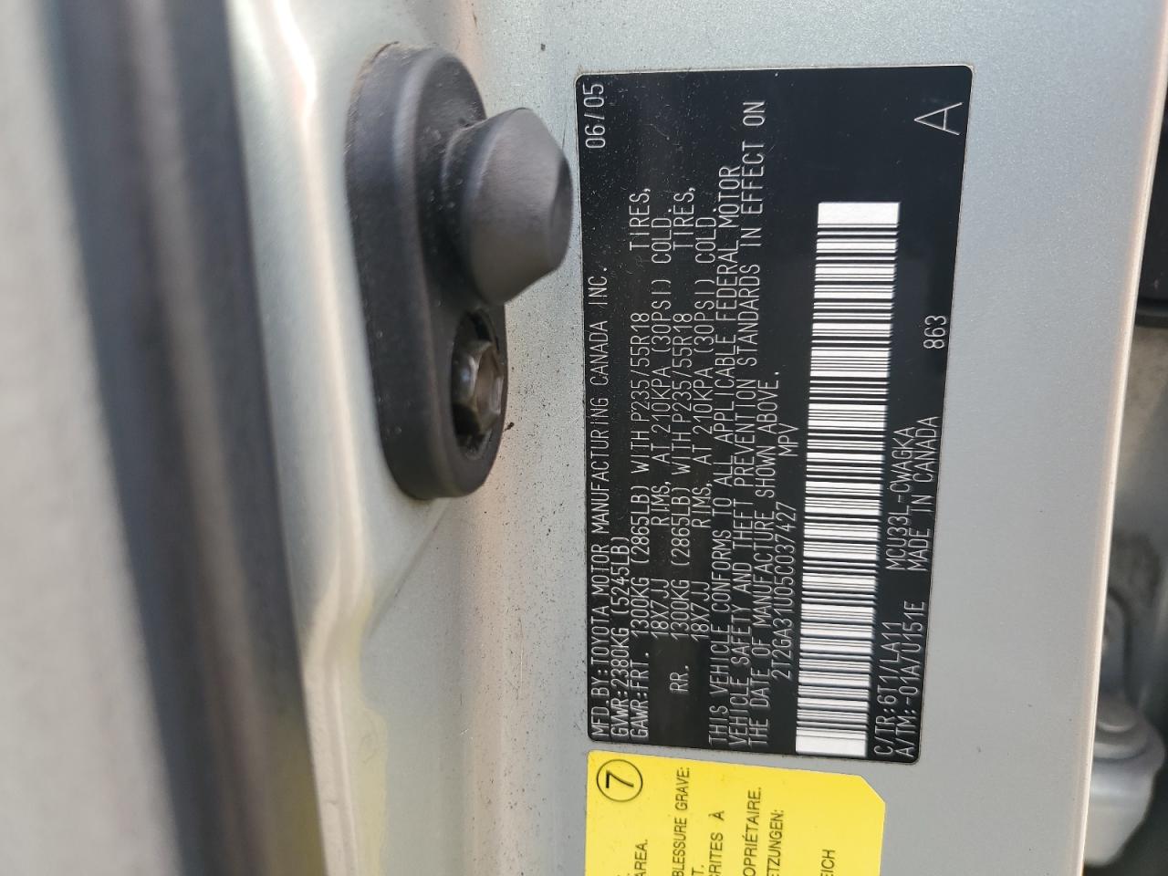 2005 Lexus RX - Image 13