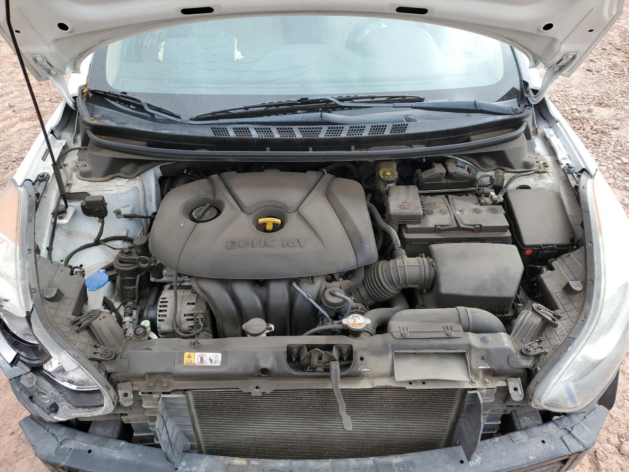 2013 Hyundai Elantra - Image 11