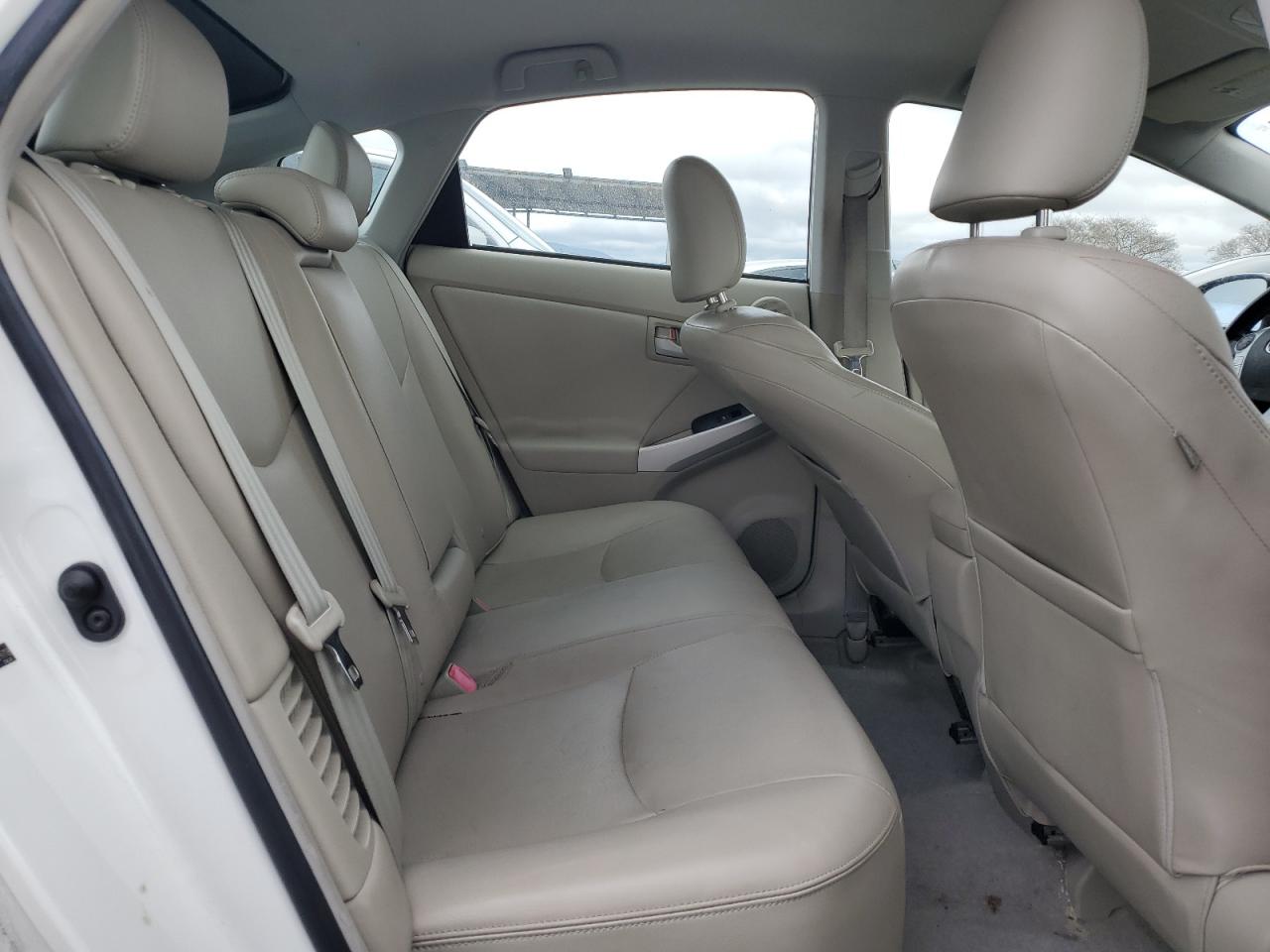 2010 Toyota Prius - Image 10
