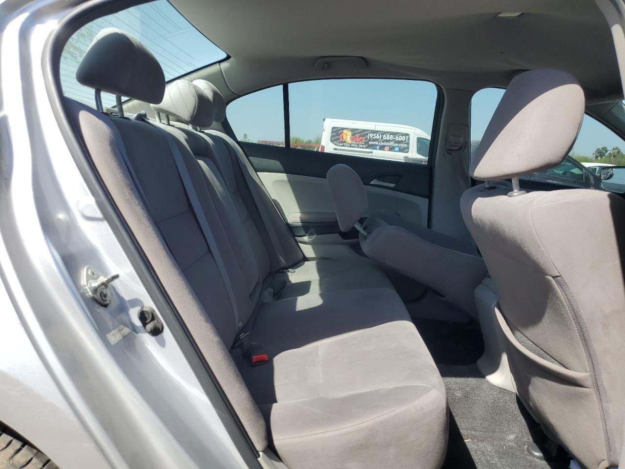 2011 Honda Accord - Image 10