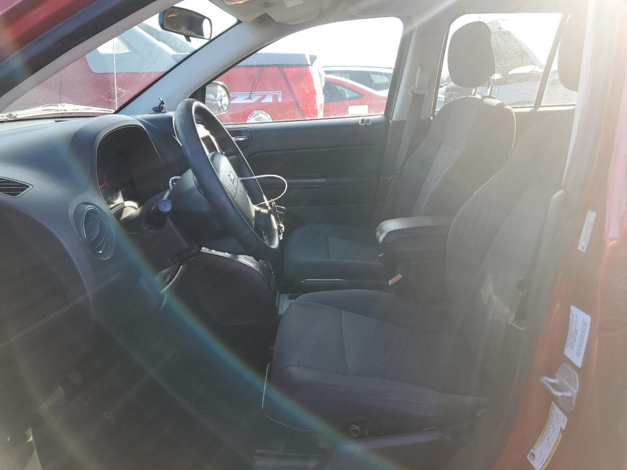 2010 Jeep Compass - Image 7