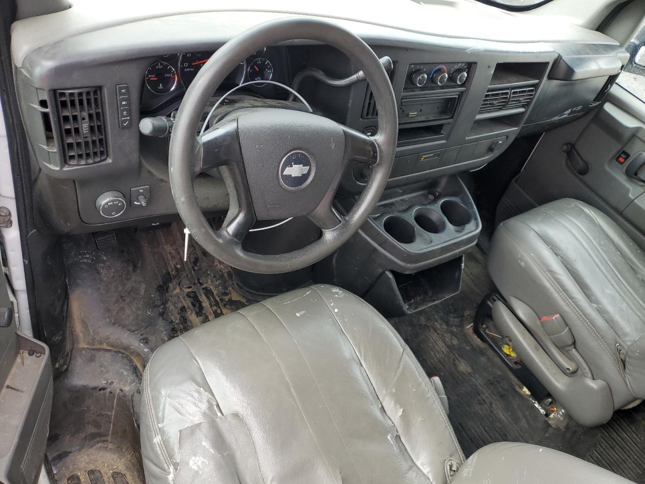2008 Chevrolet Express G1500 VIN: 1GCFG15X381122844 Lot: 48743495