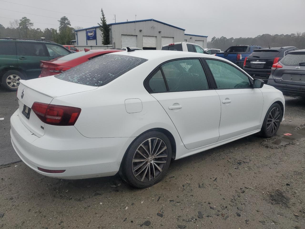 2016 Volkswagen Jetta - Image 3